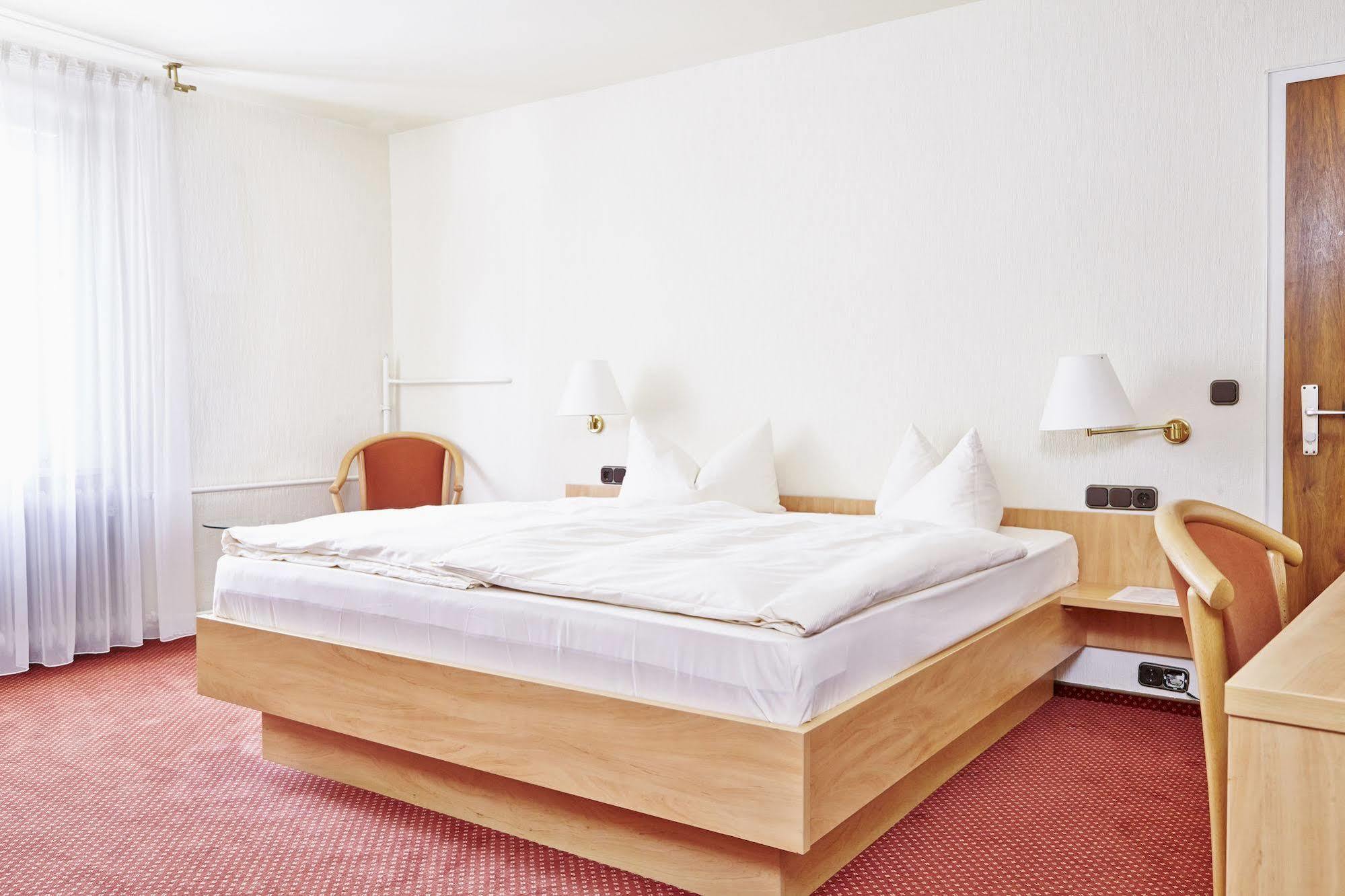 Ringhotel Garni Pflug Oberkirch Kültér fotó
